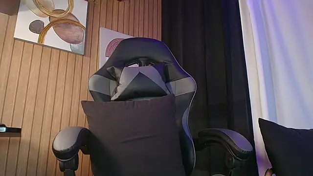 Camila Chainn online show from December 2025 07:14:02 AM