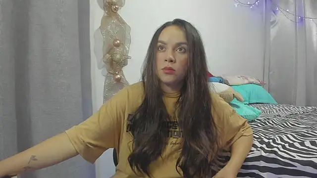 HARLEYNAPIER online show from November 2025 11:15:01 PM