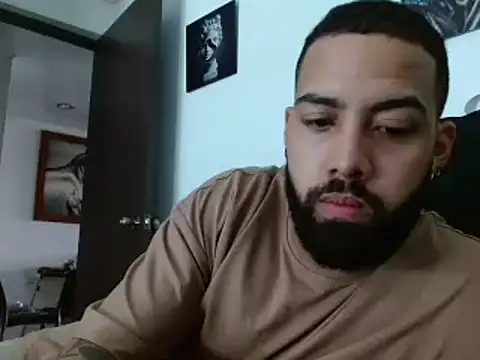 Hendry  online show from December 2024 08:32:01 PM