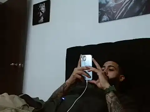 Hendry  online show from December 2024 02:46:02 AM