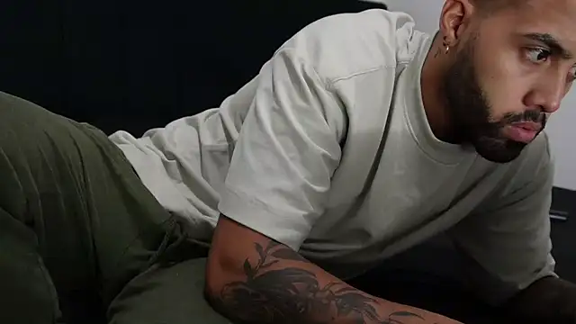 Hendry  online show from February 2025 02:24:02 AM