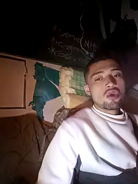 Snapshot of Suggarwhite18CM chatting on September 2025 05:40:01 AM Suggarwhite18CM online show from September 2025 05:40:01 AM