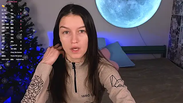 Snapshot of Alice__grace chatting on December 2024 09:43:02 PM Alice  grace online show from December 2024 09:43:02 PM