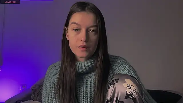 Snapshot of Alice__grace chatting on February 2025 02:23:02 PM Alice  grace online show from February 2025 02:23:02 PM