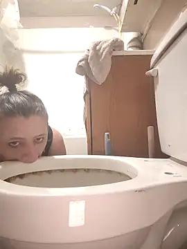 UniqueKorn86 online show from January 2026 05:37:01 PM