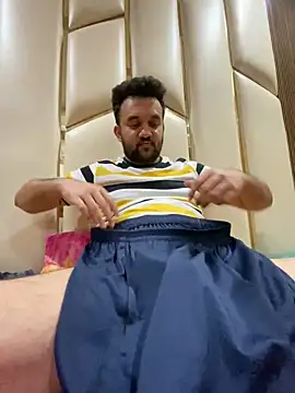 Snapshot of BengaliBabu_Rohan chatting on December 2024 06:50:02 PM BengaliBabu Rohan online show from December 2024 06:50:02 PM