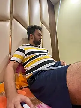 Snapshot of BengaliBabu_Rohan chatting on December 2024 05:55:01 PM BengaliBabu Rohan online show from December 2024 05:55:01 PM