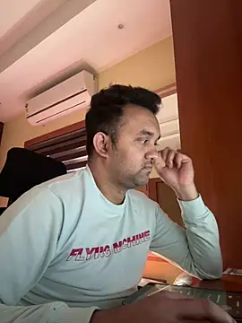 Snapshot of BengaliBabu_Rohan chatting on January 2025 10:16:02 AM BengaliBabu Rohan online show from January 2025 10:16:02 AM