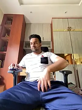 Snapshot of BengaliBabu_Rohan chatting on February 2025 06:03:01 AM BengaliBabu Rohan online show from February 2025 06:03:01 AM