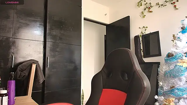 Snapshot of Haruto2001 chatting on December 2024 01:16:02 PM Haruto2001 online show from December 2024 01:16:02 PM