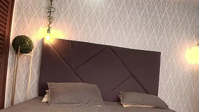 Snapshot of flavia_cruz chatting on November 2025 07:25:01 PM flavia cruz online show from November 2025 07:25:01 PM