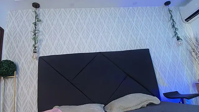 Snapshot of flavia_cruz chatting on December 2025 07:09:01 PM flavia cruz online show from December 2025 07:09:01 PM