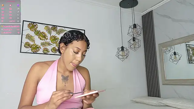 Snapshot of flavia_cruz chatting on December 2025 06:56:02 PM flavia cruz online show from December 2025 06:56:02 PM