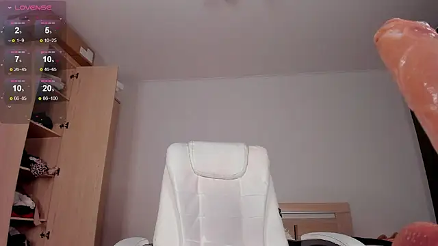 Snapshot of mirida_fox chatting on March 2025 12:28:02 AM mirida fox online show from March 2025 12:28:02 AM