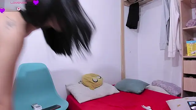 LilitRobins online show from January 2026 07:52:02 PM