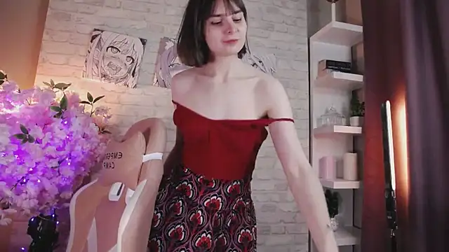 ManuTaya online show from December 2024 06:44:01 PM