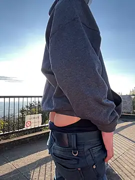 Snapshot of takuyapp chatting on February 2025 10:43:01 PM takuyapp online show from February 2025 10:43:01 PM