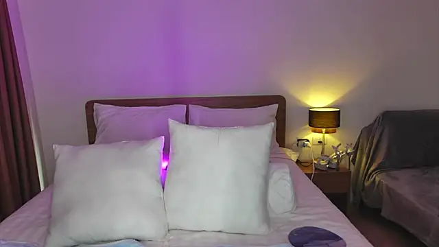 Snapshot of YourSexyNeighbour chatting on December 2024 06:09:02 AM YourSexyNeighbour online show from December 2024 06:09:02 AM