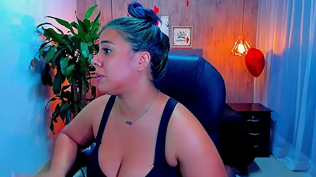 Xisu  online show from February 2025 04:04:02 AM