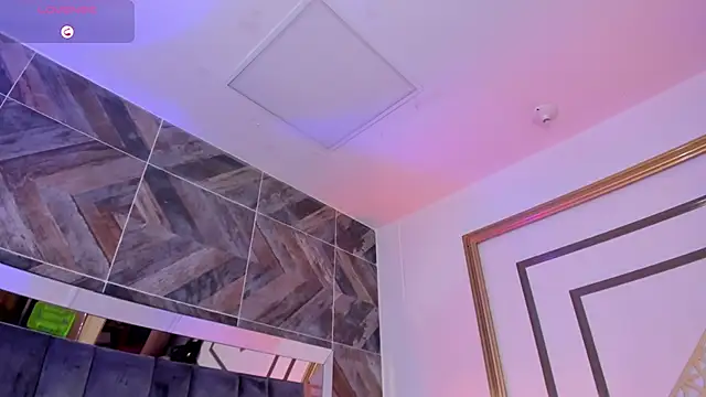 TaniaSmith1 online show from November 2025 11:27:02 PM