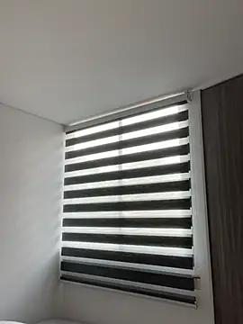 AmmyCollinsW online show from December 2024 09:09:01 PM