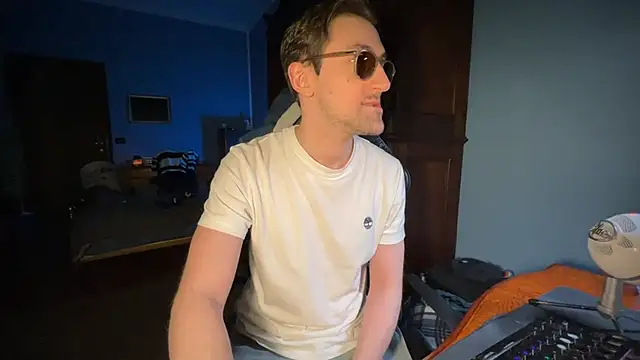 Stefisexy91 online show from February 2025 09:52:02 PM