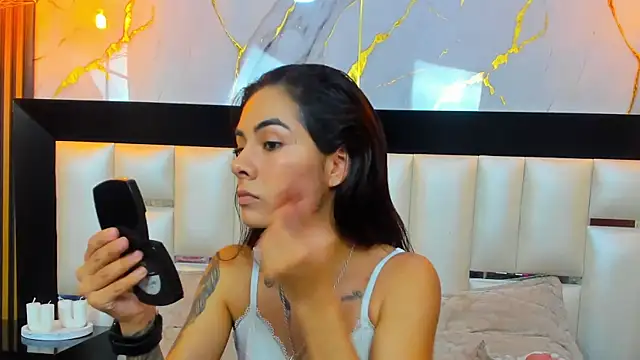 NicoleEsposito online show from January 2026 01:10:02 AM