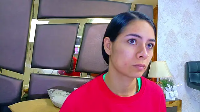 NicoleEsposito online show from April 2026 12:33:01 PM