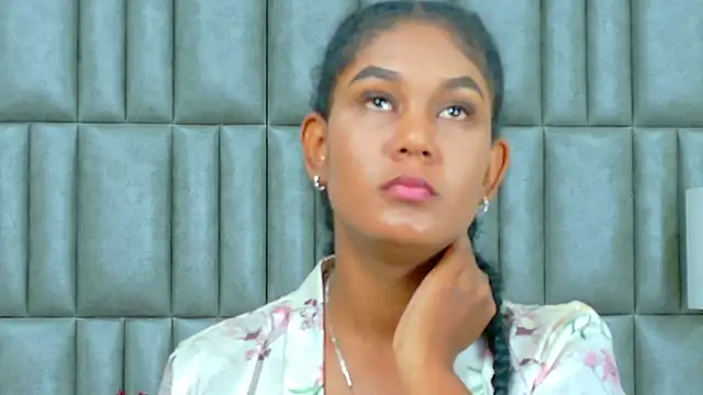 Snapshot of AlisonJaimes chatting on November 2025 02:24:02 PM AlisonJaimes online show from November 2025 02:24:02 PM