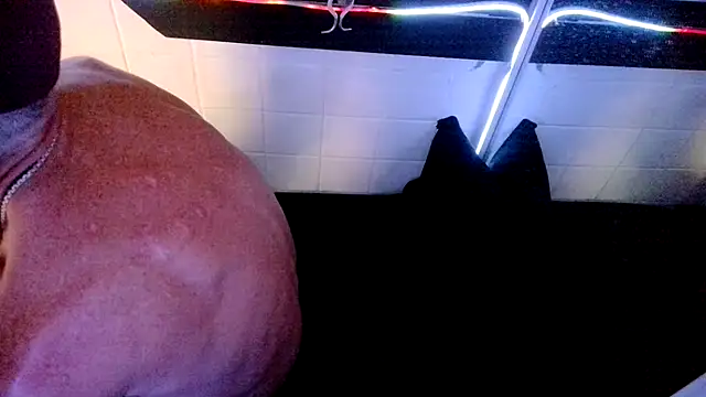 HandyBro online show from April 2026 04:40:01 PM