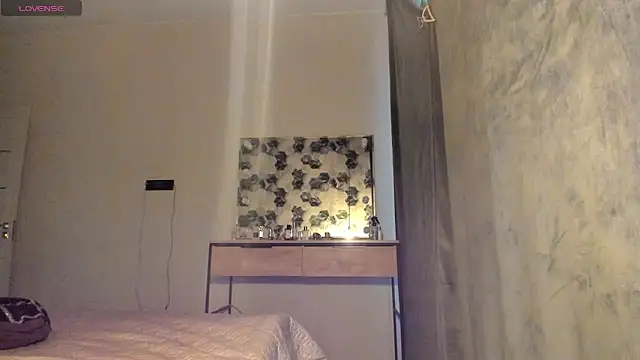 Selena Rase online show from November 2025 02:37:02 AM