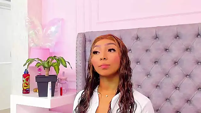 HaileeRoberts online show from April 2026 12:19:02 PM