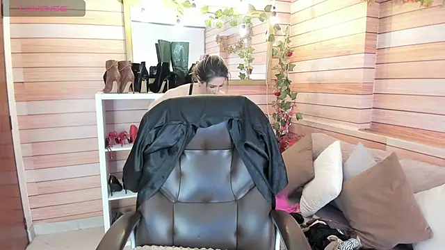 Victoria collins 1 online show from March 2026 11:25:01 AM