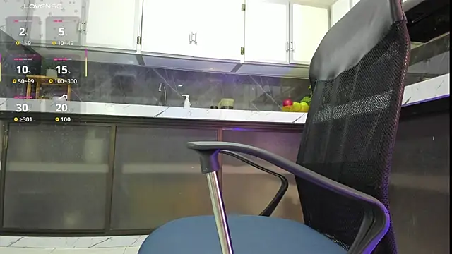 antony bigdick  online show from December 2025 01:23:02 AM