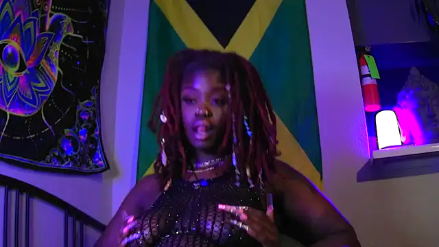 Snapshot of Tatithegoddess chatting on January 2025 11:15:01 AM Tatithegoddess online show from January 2025 11:15:01 AM