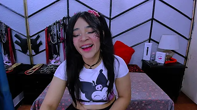 AlanaLuck online show from February 2025 06:51:02 PM