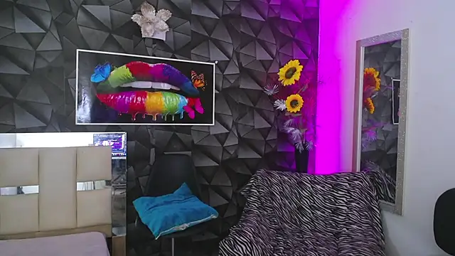 Demitryo online show from January 2025 05:42:01 AM