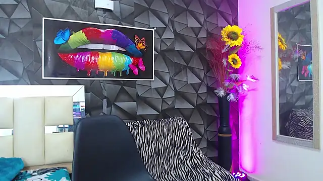 Demitryo online show from March 2025 03:40:01 AM