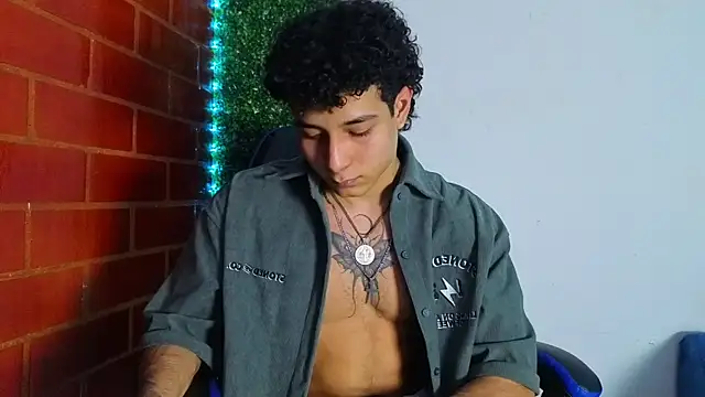 Demitryo online show from March 2026 04:41:01 PM