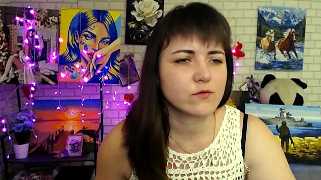 Snapshot of Darina_M_ chatting on February 2026 08:21:01 AM Darina M online show from February 2026 08:21:01 AM