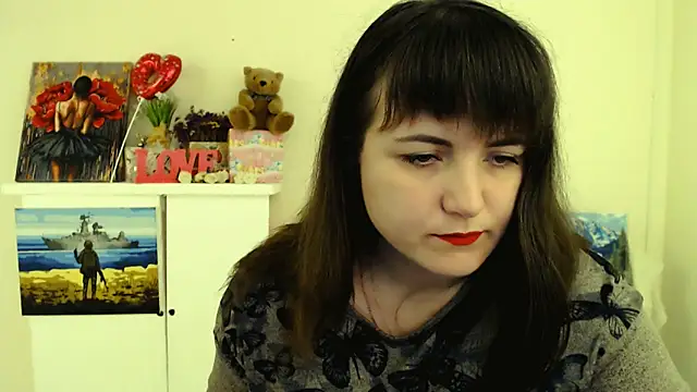 Snapshot of Darina_M_ chatting on February 2026 07:18:01 AM Darina M online show from February 2026 07:18:01 AM