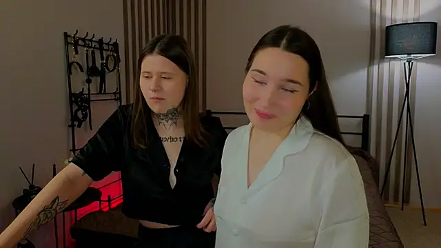 Snapshot of domDani_subMay chatting on March 2025 10:44:01 AM domDani subMay online show from March 2025 10:44:01 AM