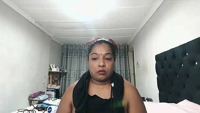 Indianmayaxoxo online show from November 2025 02:51:02 PM