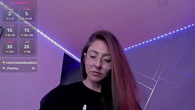 Ich Bin Julia online show from February 2025 06:24:02 PM