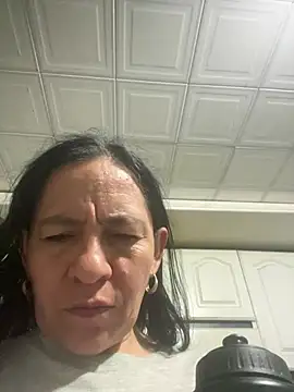 Freya Artemisa online show from April 2026 10:07:01 PM