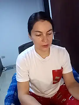 renata hot1 online show from February 2025 02:28:02 AM