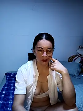 renata hot1 online show from March 2026 11:22:01 PM