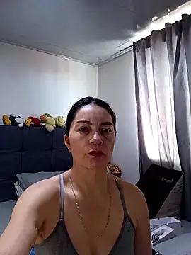 renata hot1 online show from April 2026 07:25:02 PM