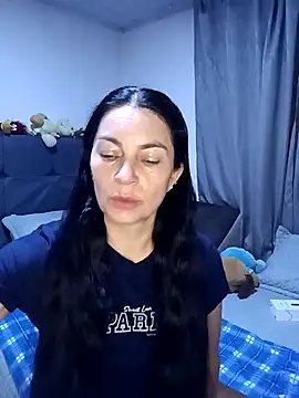 Snapshot of renata_hot1 chatting on May 2026 12:38:01 AM renata hot1 online show from May 2026 12:38:01 AM