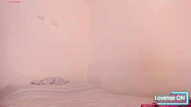 Snapshot of Apriilpeach_ chatting on January 2025 09:17:02 PM Apriilpeach online show from January 2025 09:17:02 PM